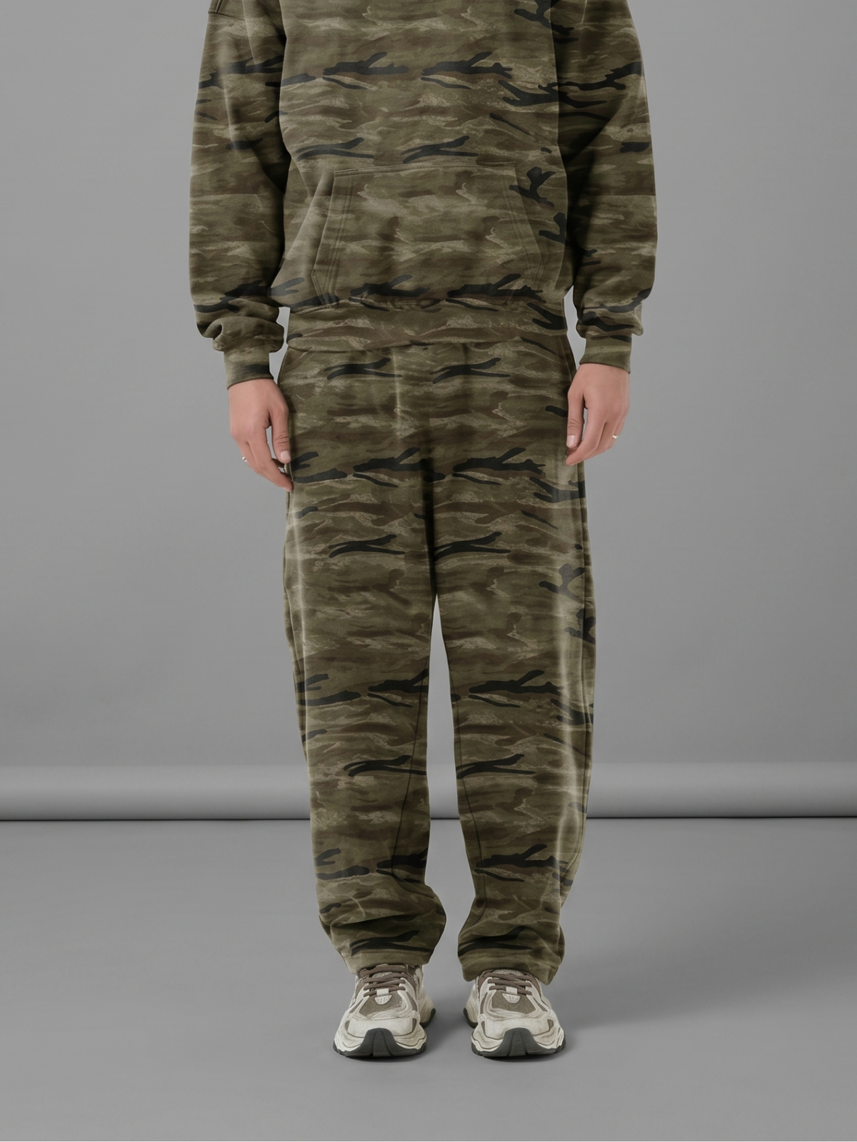 Camo Oversized Heavyweight Curved-Leg Sweatpants
